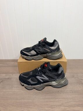 New Balance Black and Grey Men's Athletic Sneakers